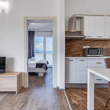 David S Bazenom * Podusje