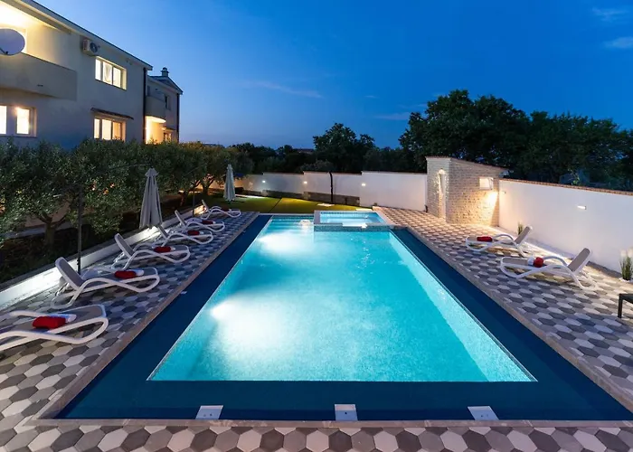 David S Bazenom I Jakuzijem Podusje